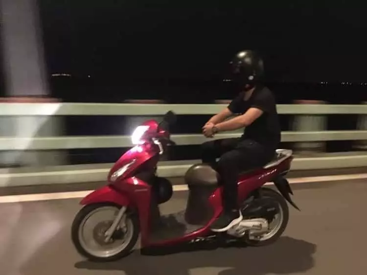 momen lucu menguji keseimbangan © 2021 instagram.com momen lucu menguji keseimbangan © 2021 instagram.com