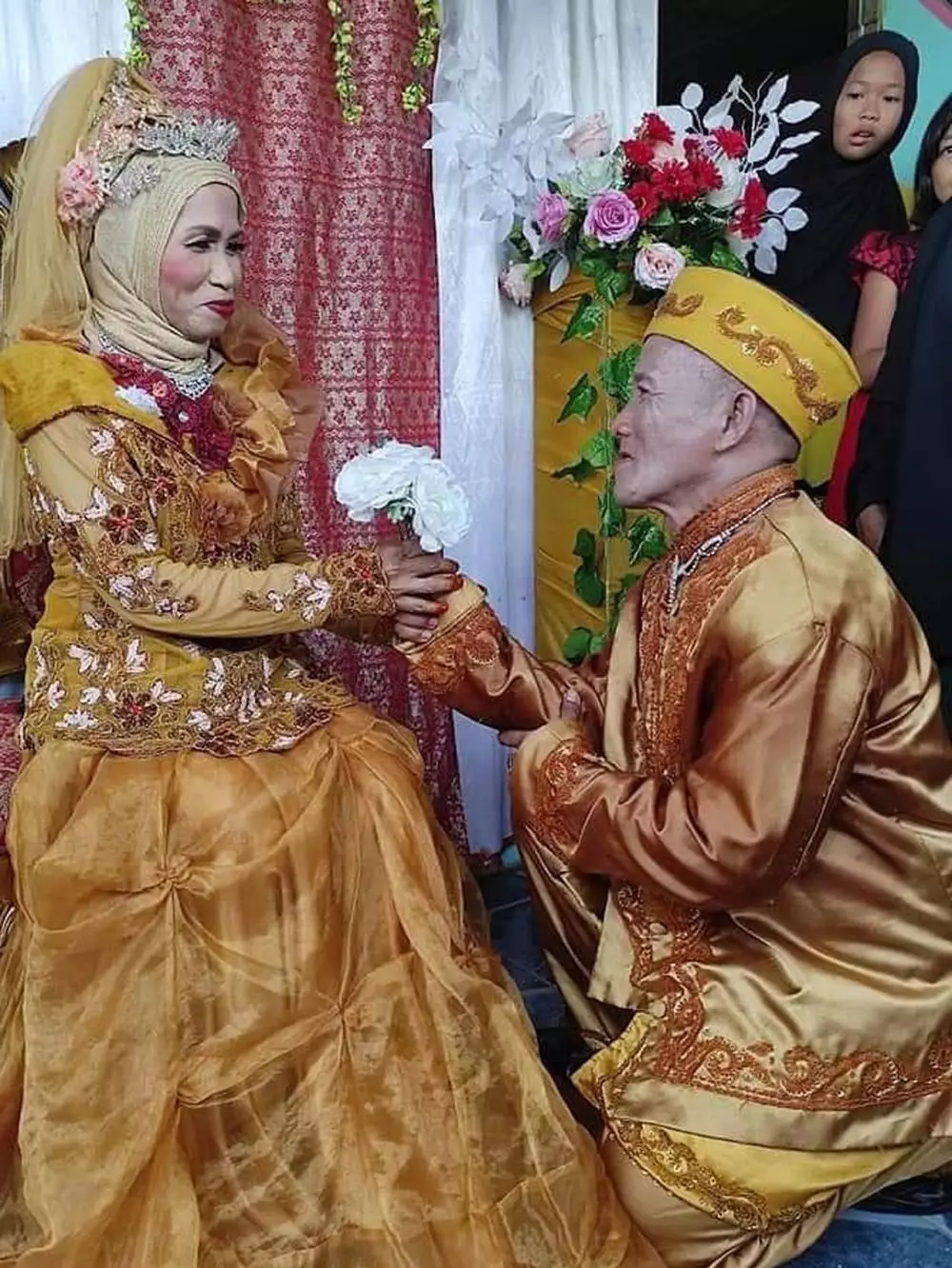 viral pernikahan 60 tahun Berbagai sumber viral pernikahan 60 tahun Berbagai sumber