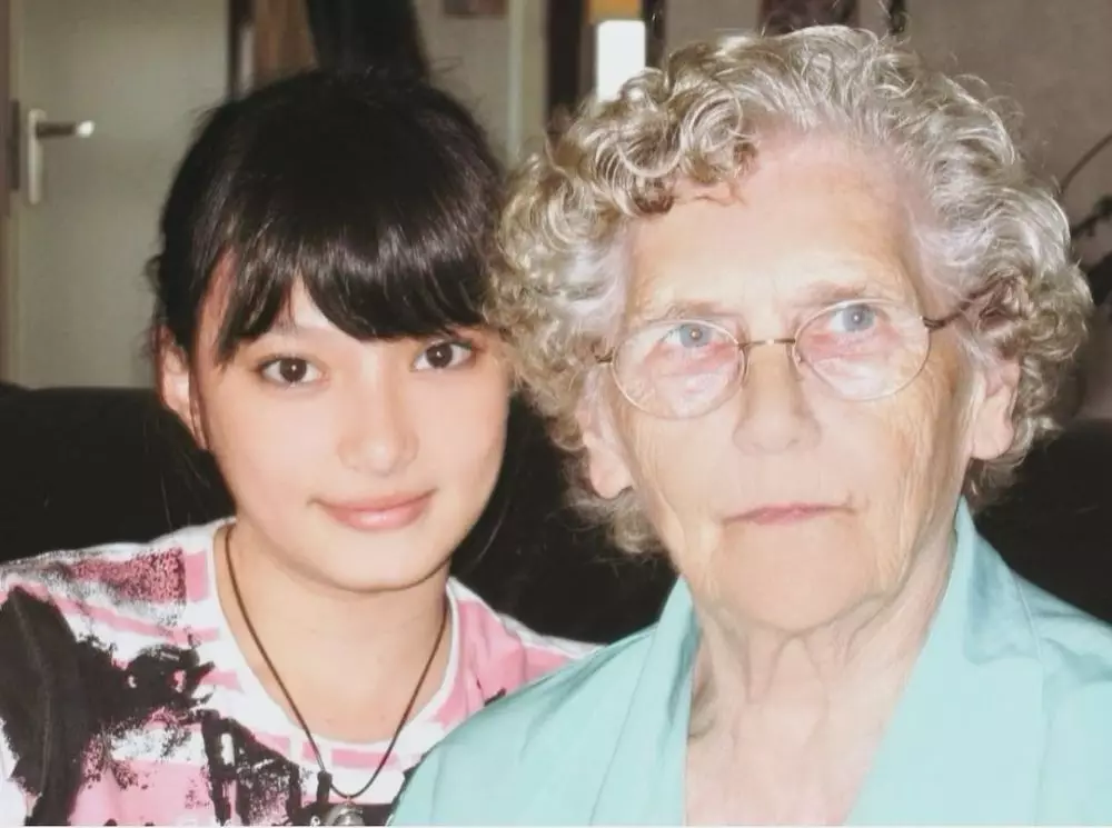 potret masa kecil seleb dan nenek bule © instagram