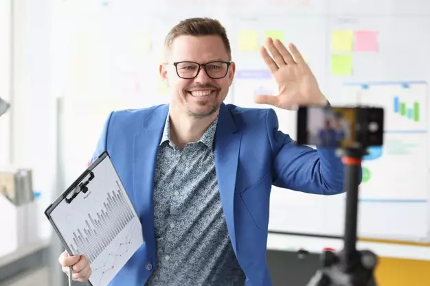 Cara membuat video TIkTok masuk FYP © freepik.com