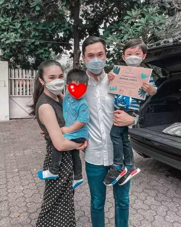 potret seleb dampingi anak lulus TK © 2021 brilio.net potret seleb dampingi anak lulus TK © 2021 brilio.net