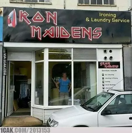 Spanduk lucu jasa laundry © berbagai sumber