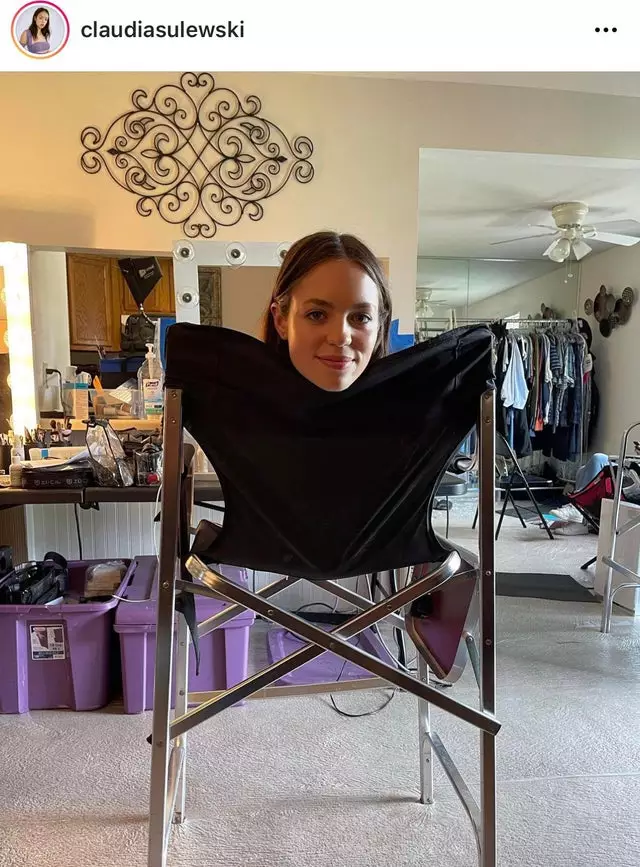 momen lucu pas orang dengan benda © 2021 berbagai sumber