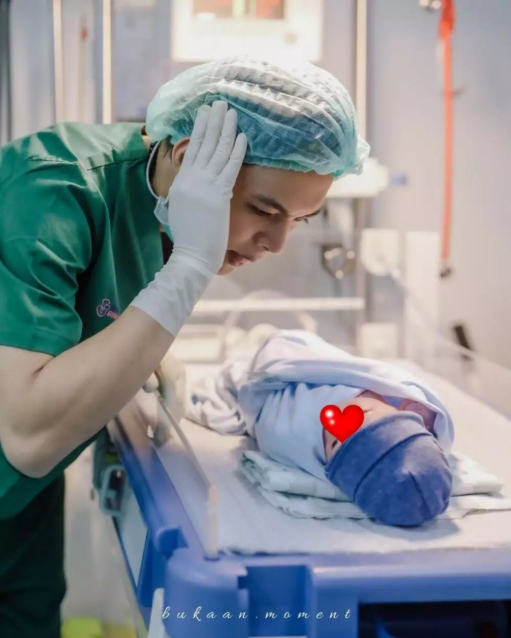 momen Dinda Hauw melahirkan © 2021 brilio.net