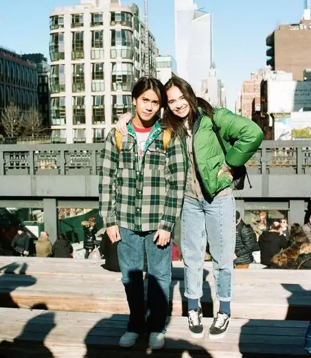 Momen mesra Iqbaal Ramadhan © berbagai sumber