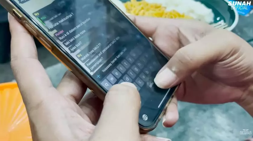 momen nathalie cek kandungan ungkap jenis kelamin © YouTube