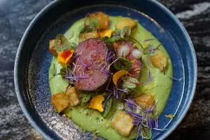 Menikmati sajian daging merah bercita rasa otentik Australia      