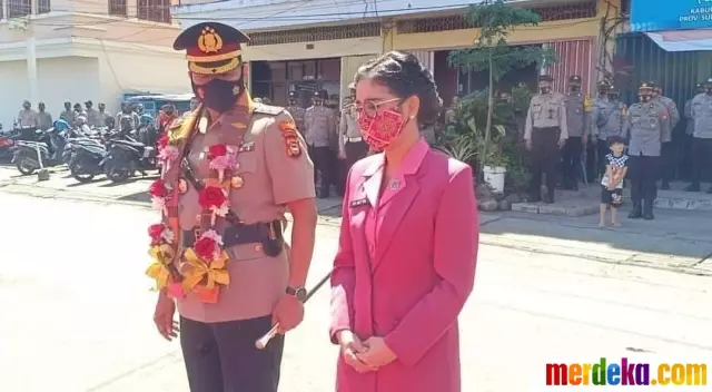 potret Uut Permatasari saat dampingi Sertijab Suami Instagram potret Uut Permatasari saat dampingi Sertijab Suami Instagram