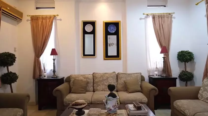 penampakan rumah iis sugianto © YouTube