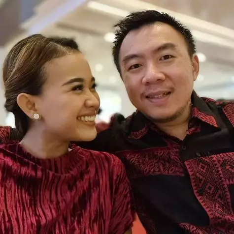 potret mesra Winda Saschya sitkom 'OB' dan suami © Instagram/@windaviska