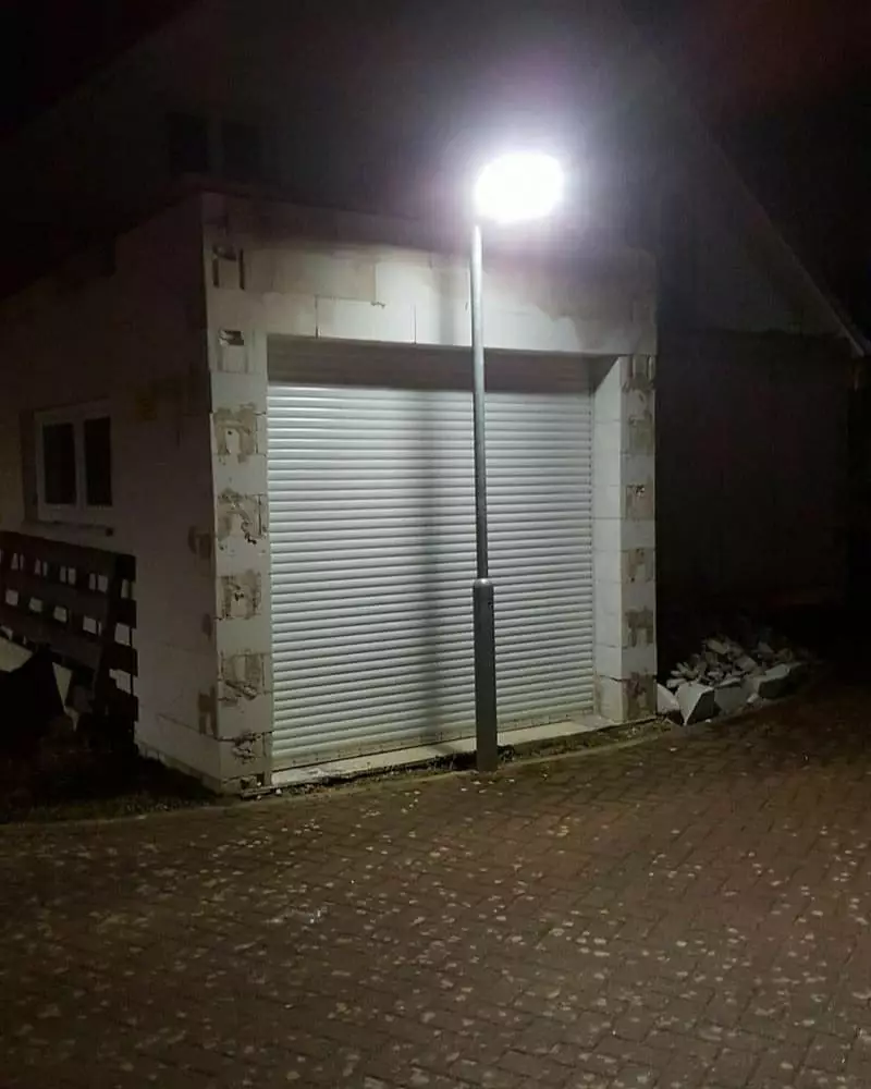 bangunan manfaatkan benda sekitar © 2021 1cak.com