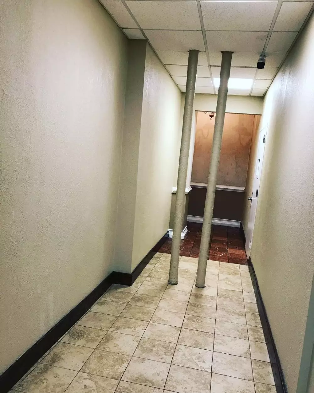 bangunan manfaatkan benda sekitar © 2021 1cak.com