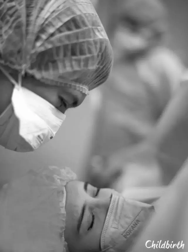 penyanyi dampingi istri lahiran © Instagram penyanyi dampingi istri lahiran © Instagram