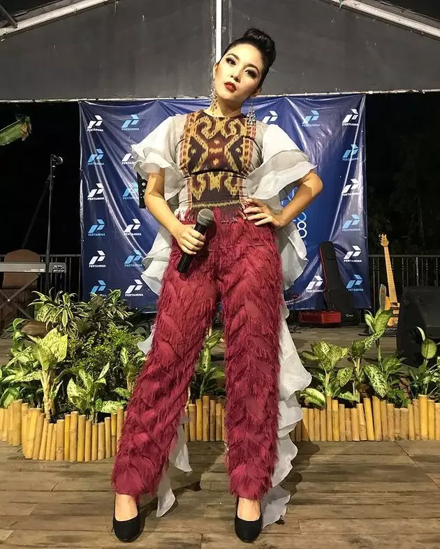 potret terbaru lia afi Berbagai sumber