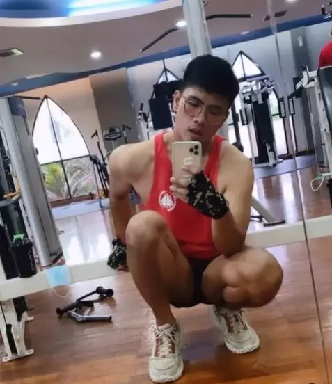 ricky cuaca tampil makin macho Instagram