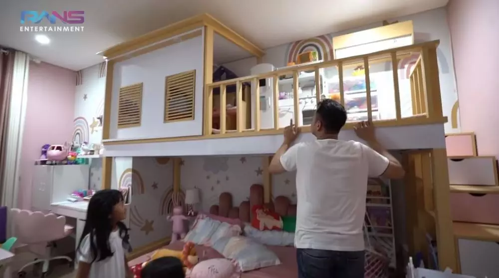 potret kamar anak Nisya Ahmad © YouTube