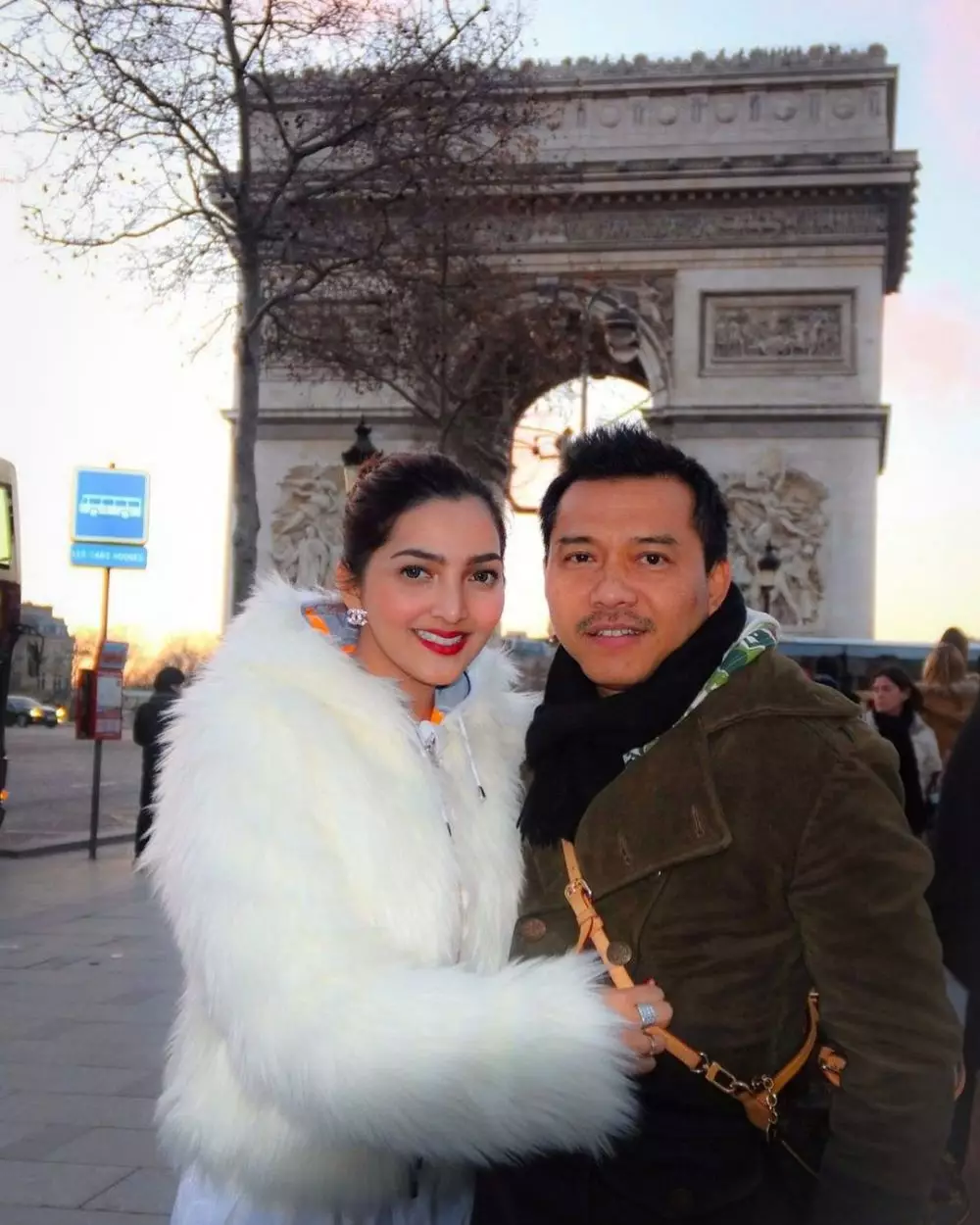 potret masa muda Ashanty disebut mirip Sarah Menzel © 2021 brilio.net potret masa muda Ashanty disebut mirip Sarah Menzel © 2021 brilio.net