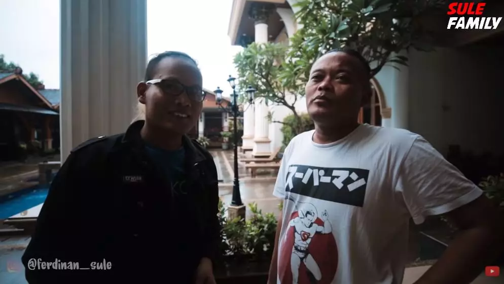 Sule ketemu kembaran © YouTube