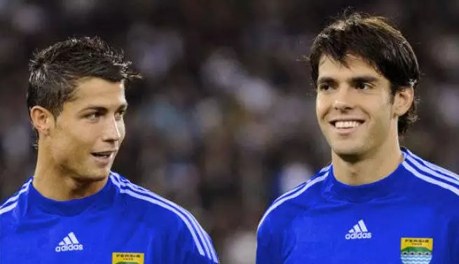 editan foto pemain dunia main di Indonesia Berbagai sumber