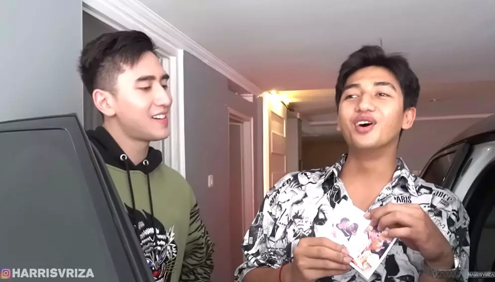 Potret isi mobil 6 pesinetron ganteng © berbagai sumber