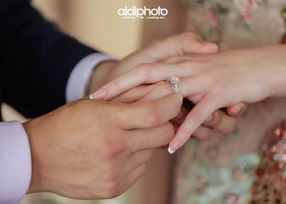 Pertunangan Sonia Fergina © Instagram Pertunangan Sonia Fergina © Instagram