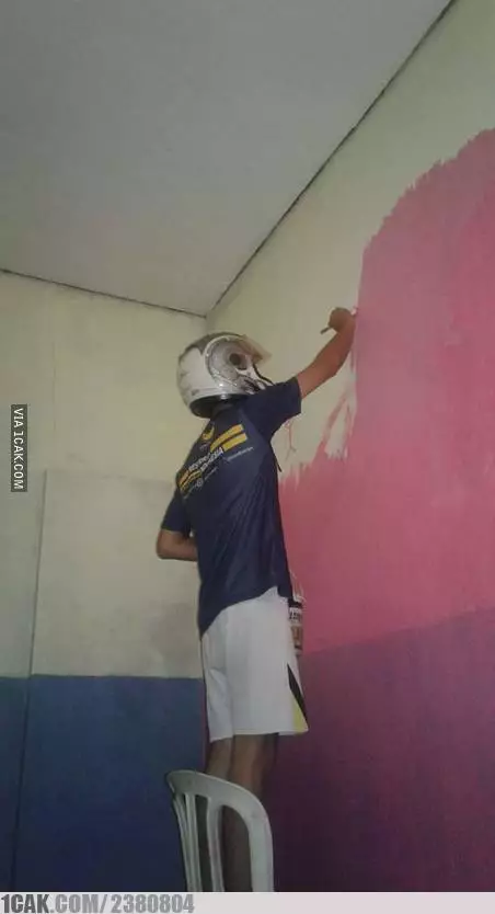 gaya nyeleneh kuli © 2021 berbagai sumber