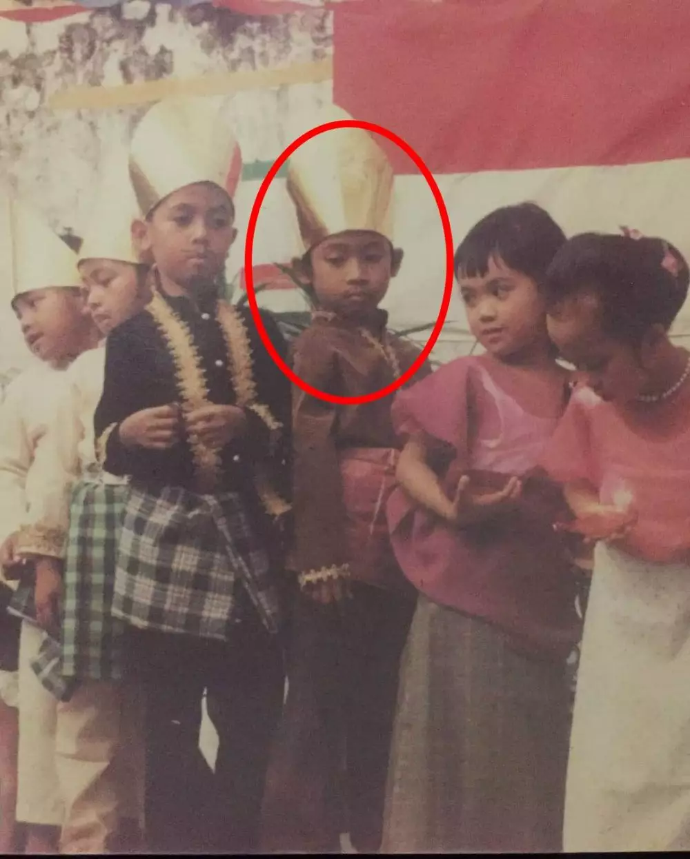 Potret masa kecil 8 pelawak Instagram Potret masa kecil 8 pelawak Instagram