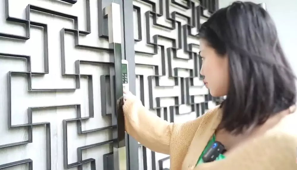 rumah Felicya Angelista dan Caesar Hito © 2021 brilio.net YouTube