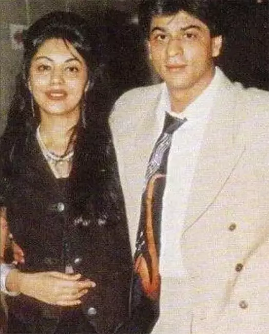 Shah Rukh Khan dan Gauri zaman pacaran © 2021 brilio.net Shah Rukh Khan dan Gauri zaman pacaran © 2021 brilio.net