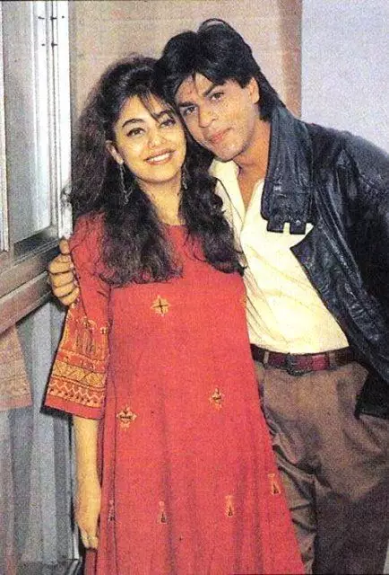 Shah Rukh Khan dan Gauri zaman pacaran © 2021 brilio.net Shah Rukh Khan dan Gauri zaman pacaran © 2021 brilio.net