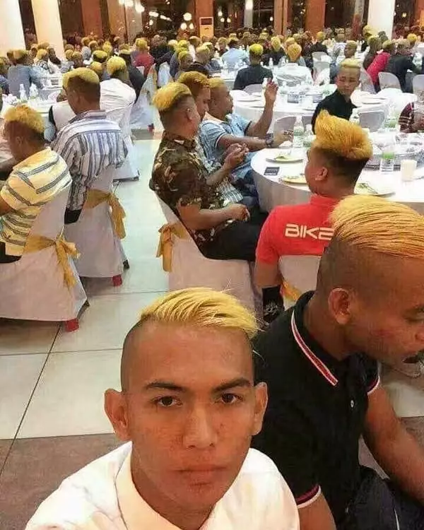 momen lucu lagi makan bareng © 2021 1cak.com momen lucu lagi makan bareng © 2021 1cak.com