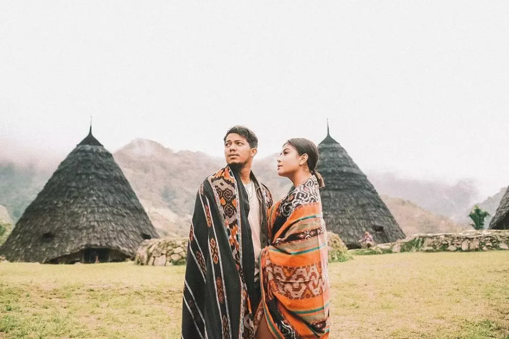 Karin dan Sadam © Instagram