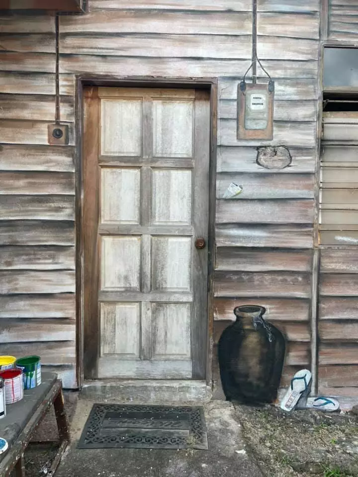 pria bikin rumah kayu © 2021 Facebook pria bikin rumah kayu © 2021 Facebook