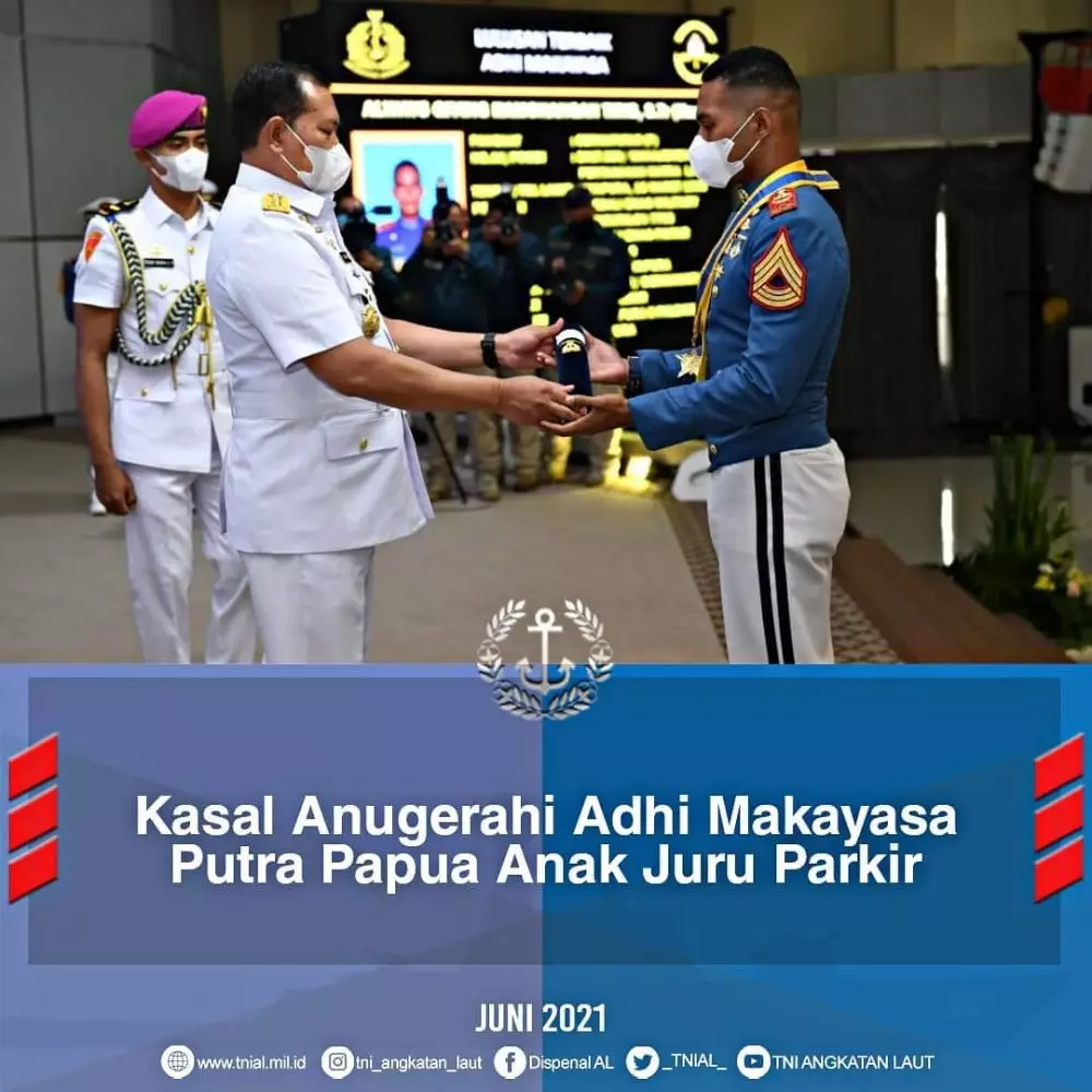 Kisah anak juru parkir jadi lulusan terbaik TNI AL Instagram/@tni_angkatan_laut Kisah anak juru parkir jadi lulusan terbaik TNI AL Instagram/@tni_angkatan_laut