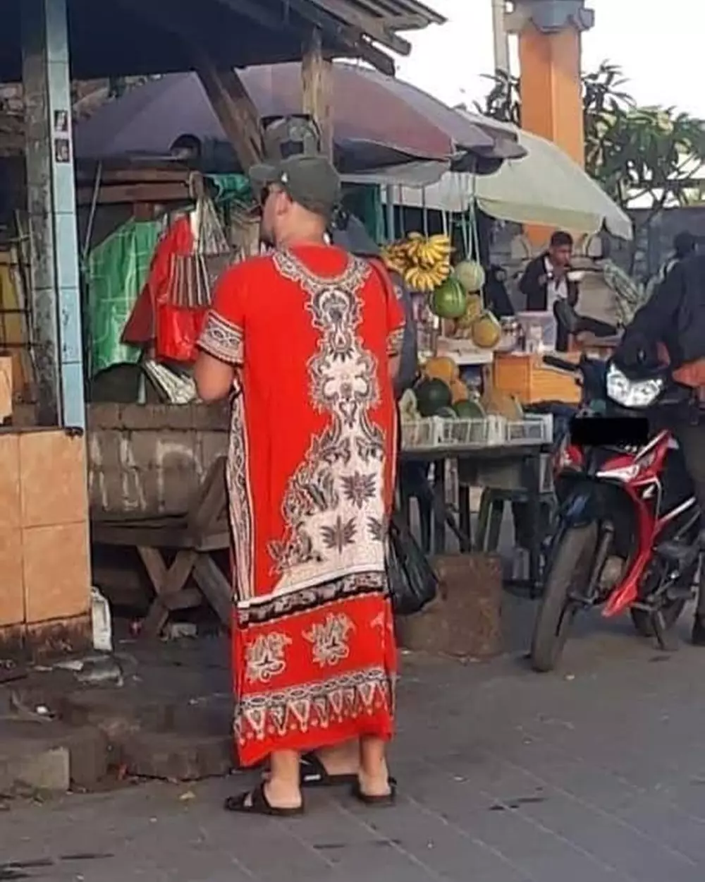 aksi kocak pembeli © 2021 berbagai sumber