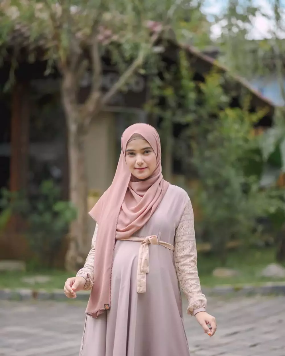 15 seleb sembuh dari Covid-19 pada 2021 © 2021 brilio.net 15 seleb sembuh dari Covid-19 pada 2021 © 2021 brilio.net