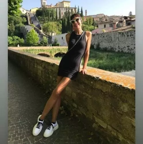 nenek 72 tahun bak abg Berbagai sumber