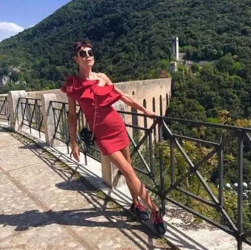 nenek 72 tahun bak abg Berbagai sumber