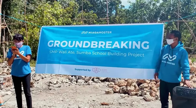 Niagahoster bangun sekolah di NTT © 2021 brilio.net