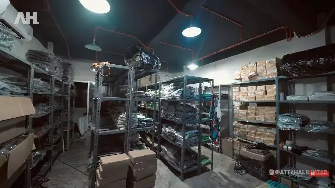 penampakan kantor atta halilintar © YouTube penampakan kantor atta halilintar © YouTube