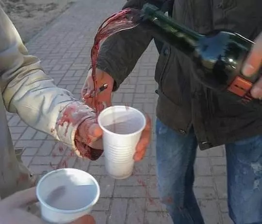 momen merepotkan orang lain © 2021 berbagai sumber