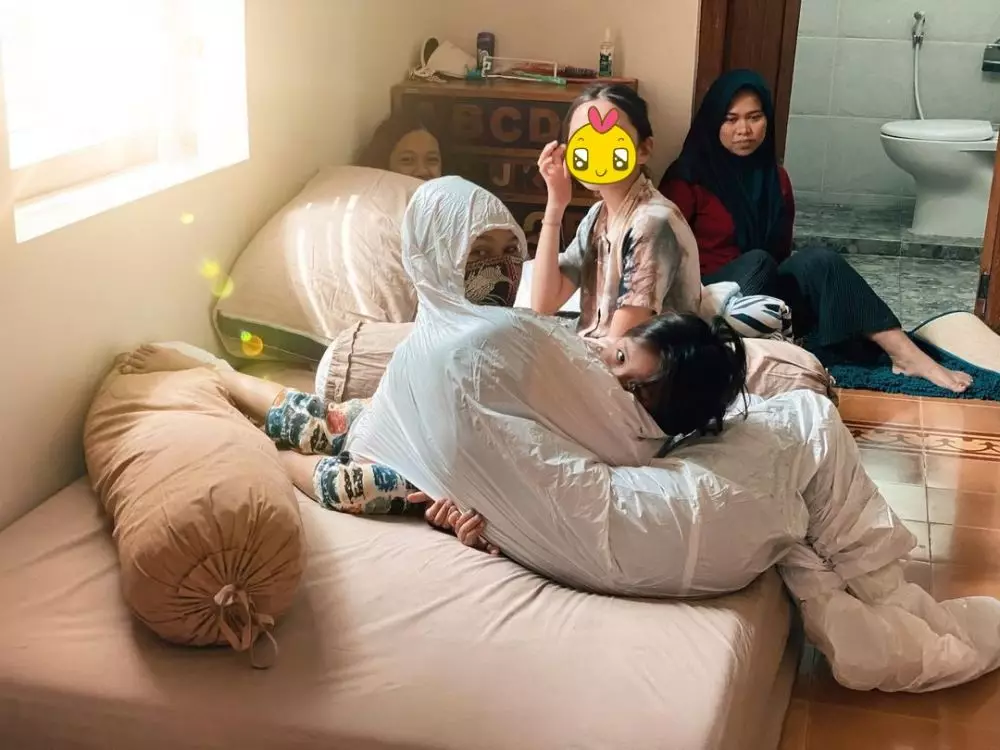 cerita seleb anak terpapar covid-19 © Instagram