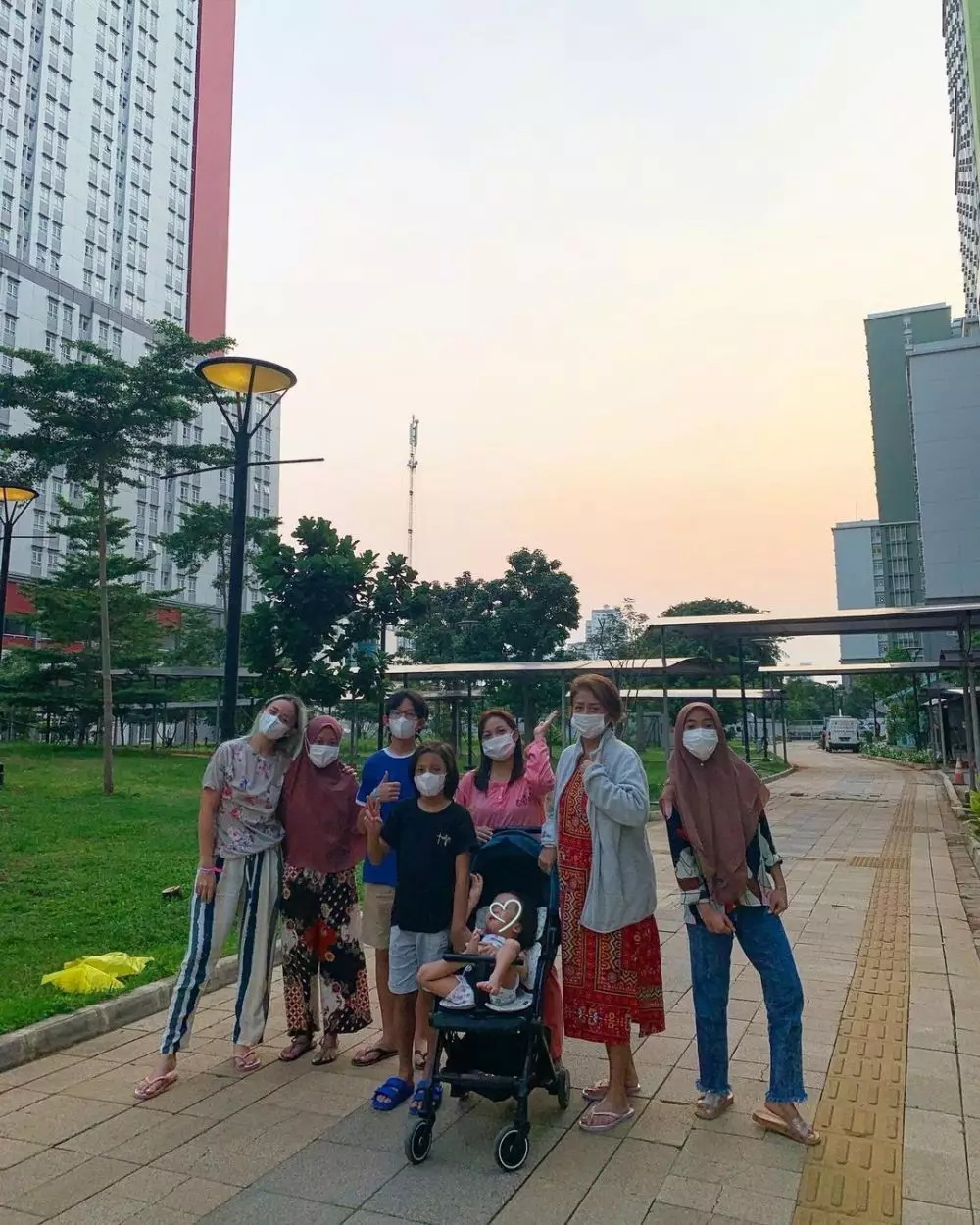 cerita seleb anak terpapar covid-19 © Instagram