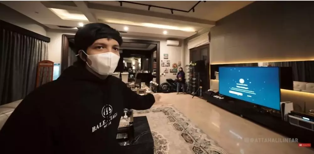 atta halilintar sewa satu bioskop © YouTube atta halilintar sewa satu bioskop © YouTube