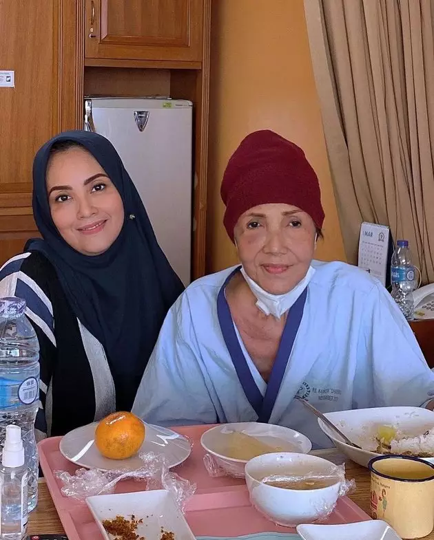 Potret hangat Elma Theana dan Waty Siregar Instagram/@elmatheana