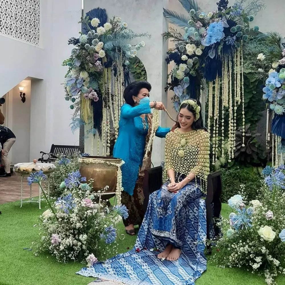 siraman Alika Islamadina © 2021 berbagai sumber