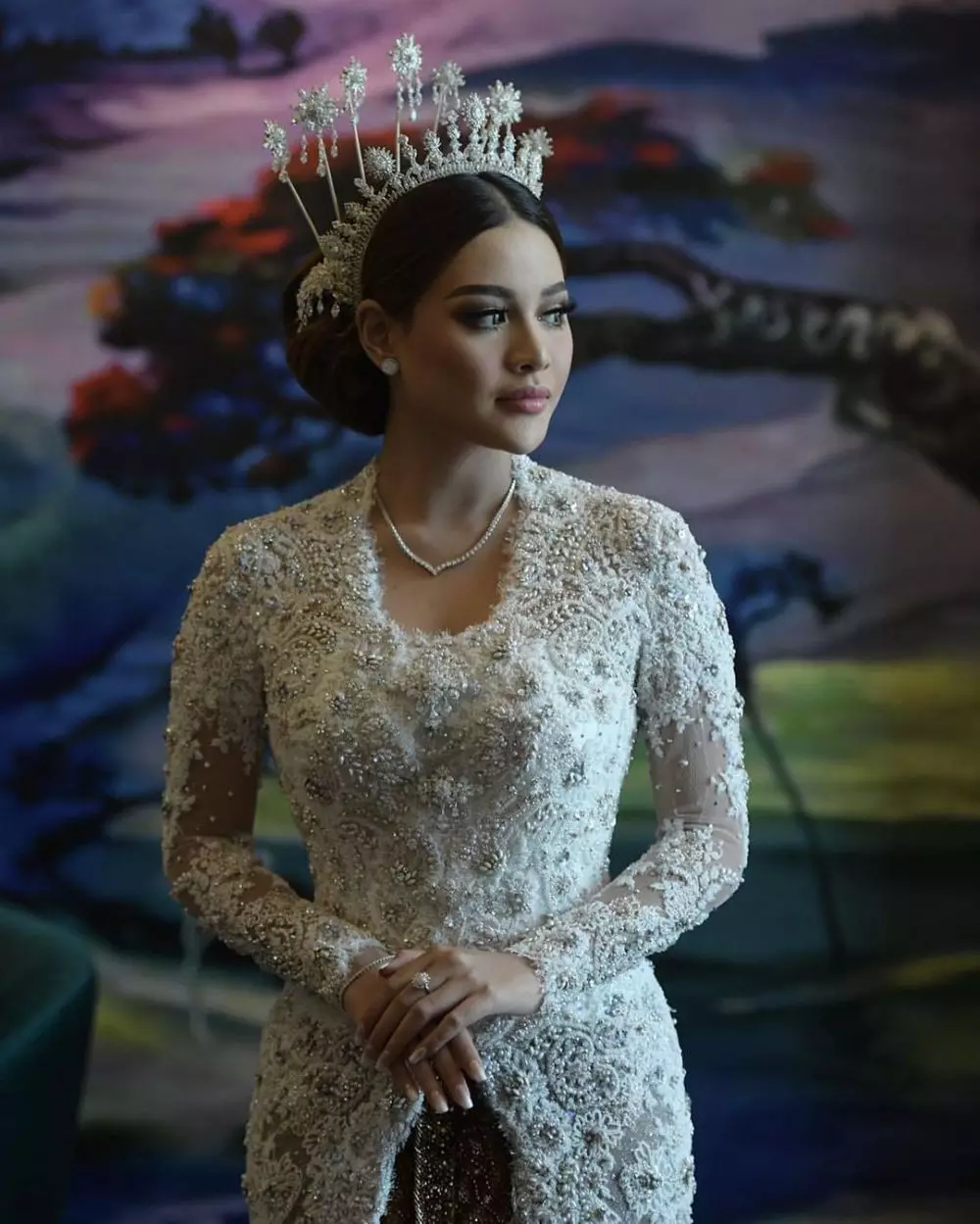 seleb pakai kalung sama © 2021 berbagai sumber