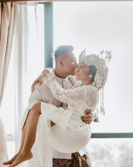 pernikahan adik ipar Siti Badriah © 2021 brilio.net pernikahan adik ipar Siti Badriah © 2021 brilio.net