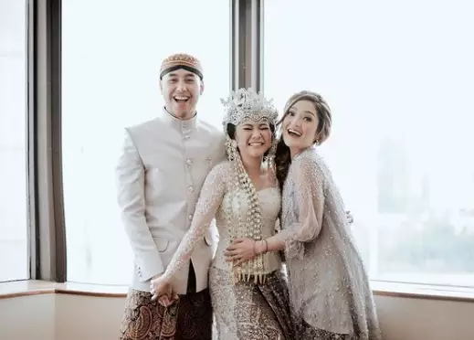 pernikahan adik ipar Siti Badriah © 2021 brilio.net pernikahan adik ipar Siti Badriah © 2021 brilio.net