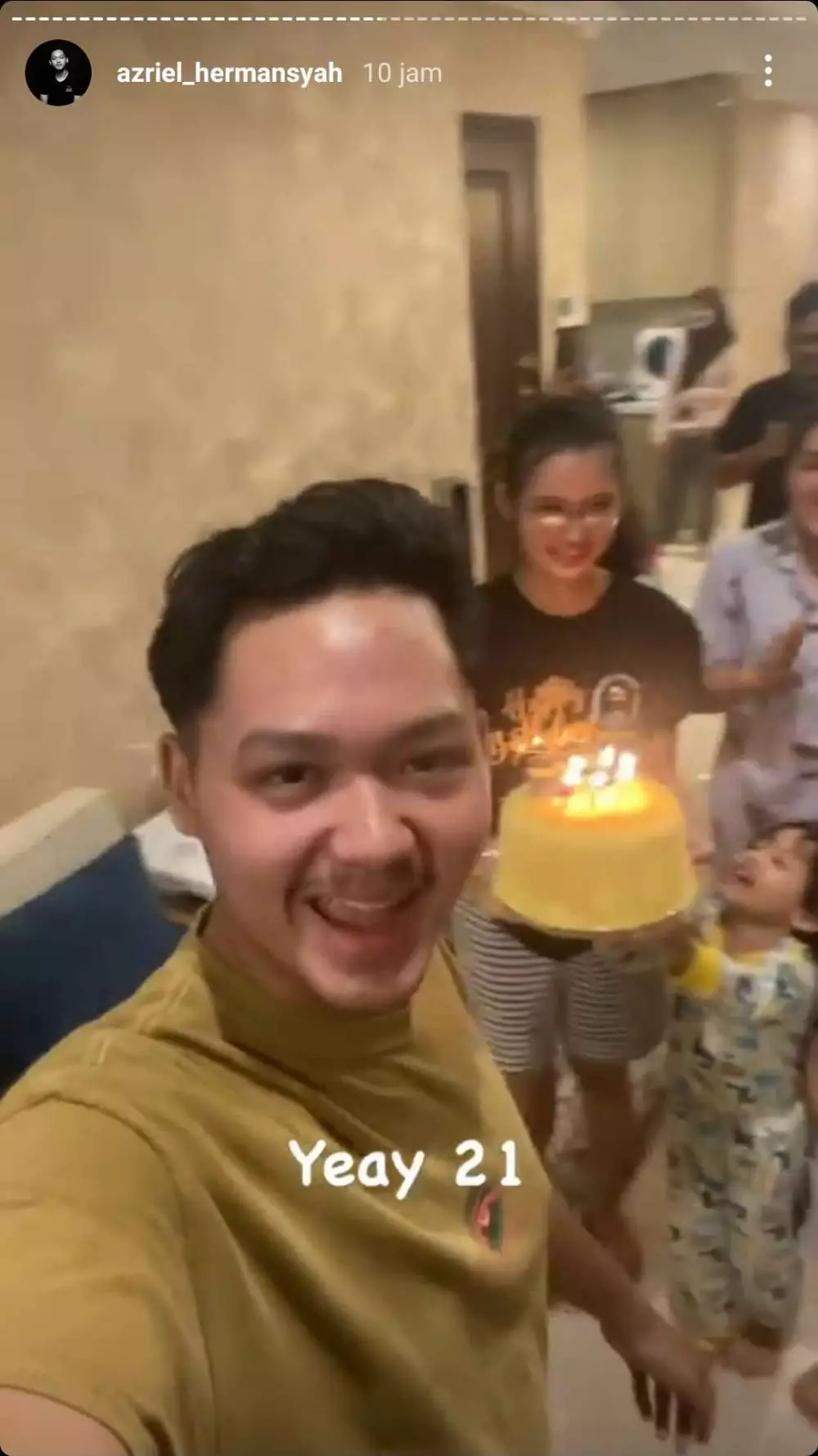 surprise ulang tahun Azriel Hermansyah © 2021 brilio.net